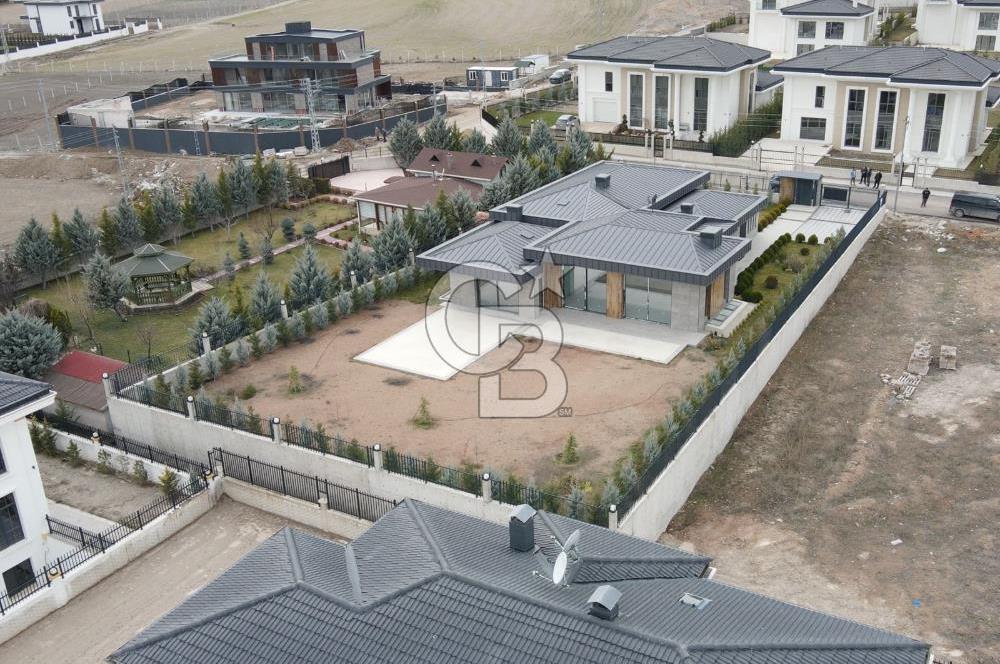 GÖLBAŞI HACILAR  1500 m² ARSA ÜZERİNDE ULTRA LÜKS MALİKANE