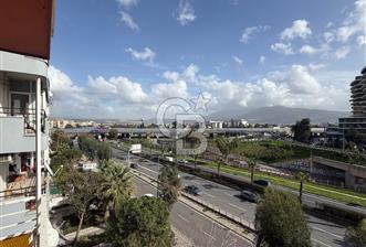 Kazımdirik Mahallesi'nde Ankara Cad. Üzeri Kiralık 4+1 Daire - 2 - 335821