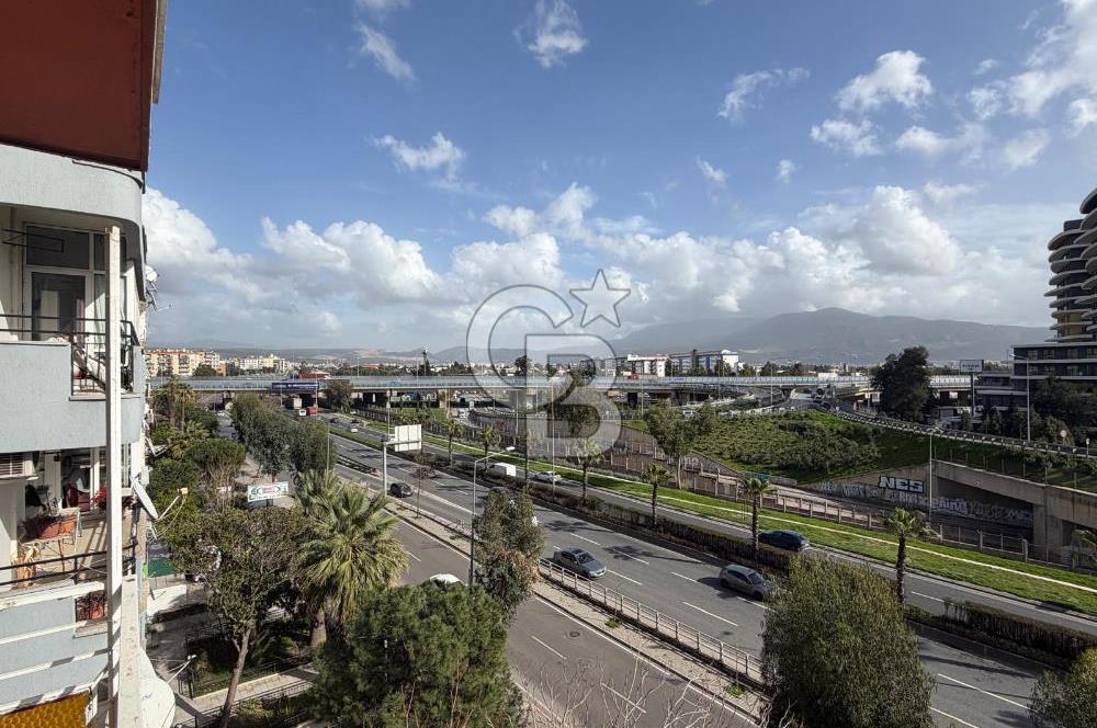 Kazımdirik Mahallesi'nde Ankara Cad. Üzeri Kiralık 4+1 Daire