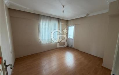 Kazımdirik Mahallesi'nde Ankara Cad. Üzeri Kiralık 4+1 Daire