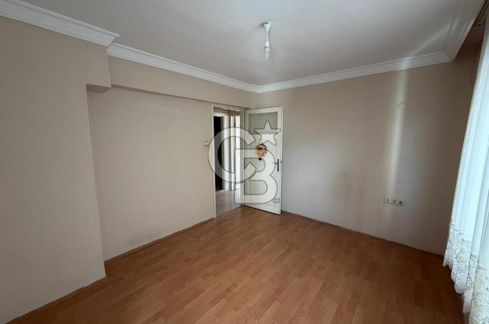 Kazımdirik Mahallesi'nde Ankara Cad. Üzeri Kiralık 4+1 Daire