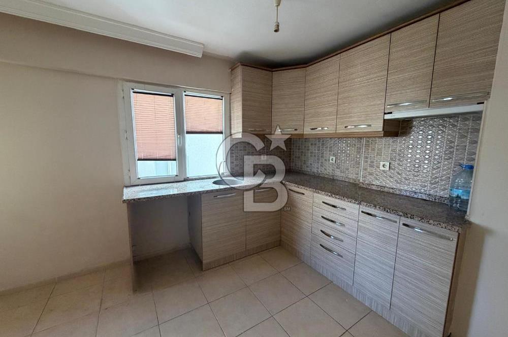 Kazımdirik Mahallesi'nde Ankara Cad. Üzeri Kiralık 4+1 Daire