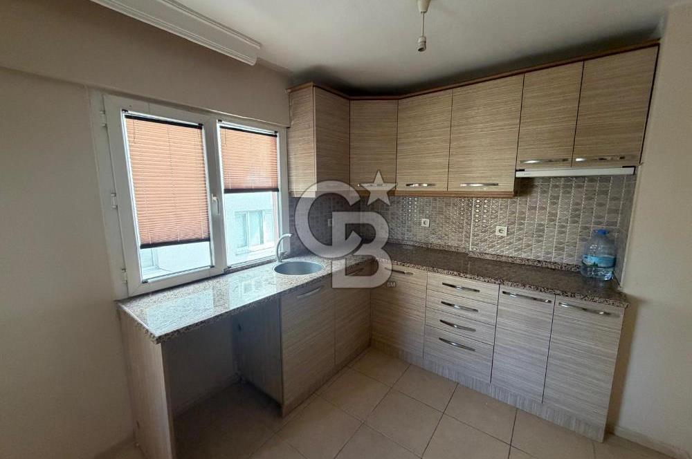 Kazımdirik Mahallesi'nde Ankara Cad. Üzeri Kiralık 4+1 Daire