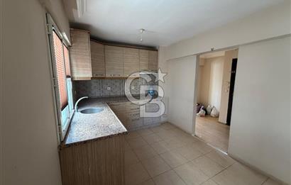 Kazımdirik Mahallesi'nde Ankara Cad. Üzeri Kiralık 4+1 Daire