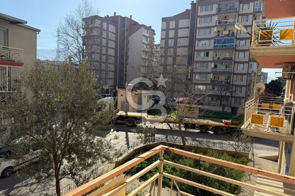 Bornova Mevlana Mahallesi'nde 2+1 Kiralık Daire