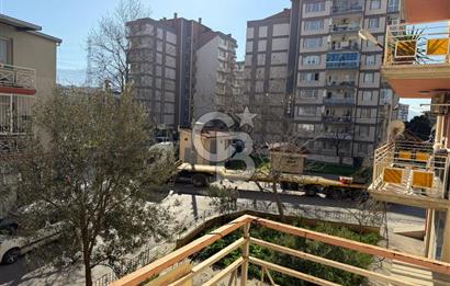 Bornova Mevlana Mahallesi'nde 2+1 Kiralık Daire