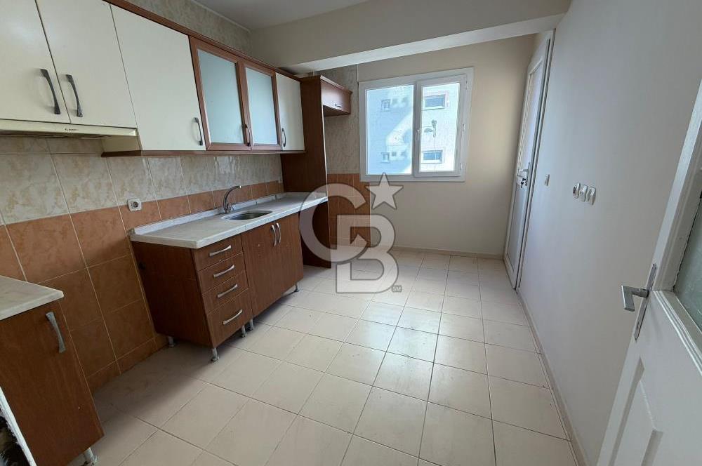 Bornova Mevlana Mahallesi'nde 2+1 Kiralık Daire