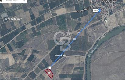 Sakarya Pamukova Eğriçay'da 4.887 m² Tarla Yol Su Mevcut