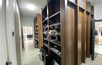 AKÇAY MERKEZDE MİNİBÜS YOLUNDA 100 M² SATILIK DÜKKAN