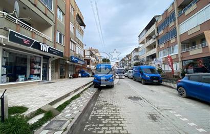 AKÇAY MERKEZDE MİNİBÜS YOLUNDA 100 M² SATILIK DÜKKAN
