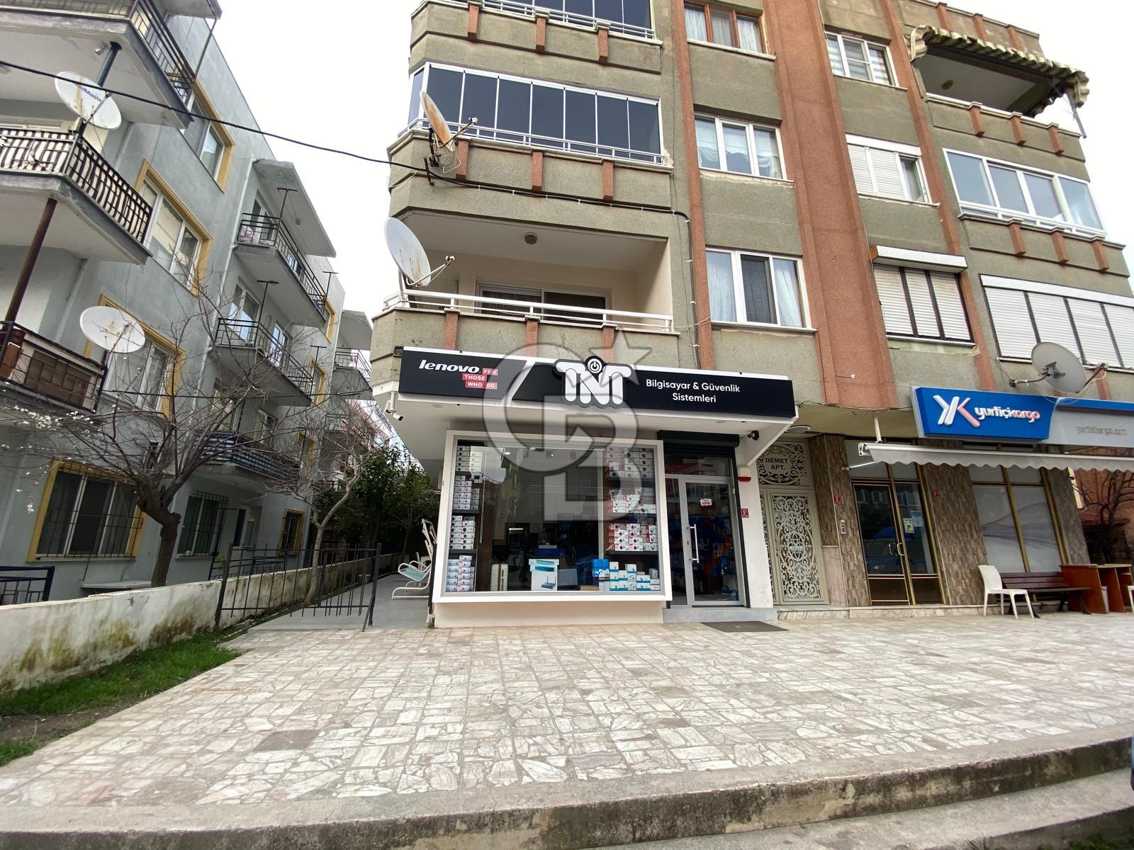 AKÇAY MERKEZDE MİNİBÜS YOLUNDA 100 M² SATILIK DÜKKAN