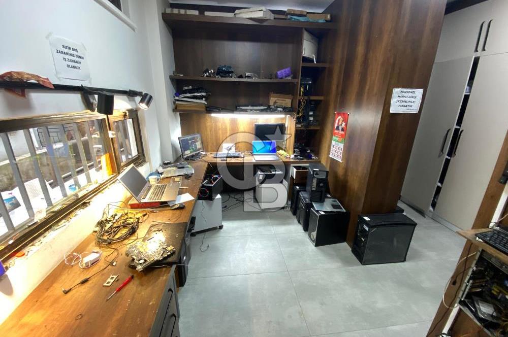 AKÇAY MERKEZDE MİNİBÜS YOLUNDA 100 M² SATILIK DÜKKAN