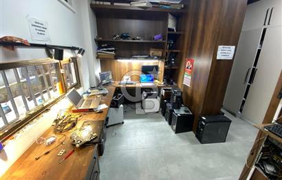 AKÇAY MERKEZDE MİNİBÜS YOLUNDA 100 M² SATILIK DÜKKAN