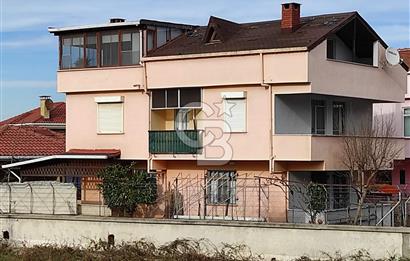 ŞİLE SAHİLKÖY CADDE ÜZERİ SİTEDE FULL EŞYALI 5+1 TRIPLEKS VİLLA