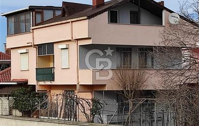 ŞİLE SAHİLKÖY CADDE ÜZERİ SİTEDE FULL EŞYALI 5+1 TRIPLEKS VİLLA