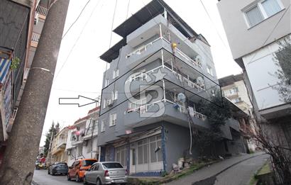 İzmir Konak Mehmet Akif Mh.de 2+1_100m² Kiralık Daire