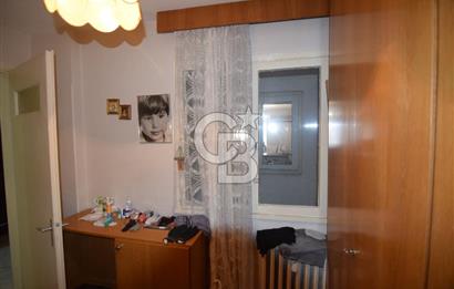 Konak Güzelyalı İnönü Caddesi Üzerinde Ara kat 3+1 Daire