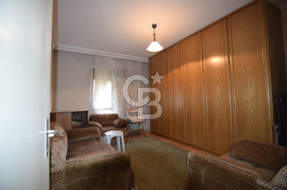 Konak Güzelyalı İnönü Caddesi Üzerinde Ara kat 3+1 Daire