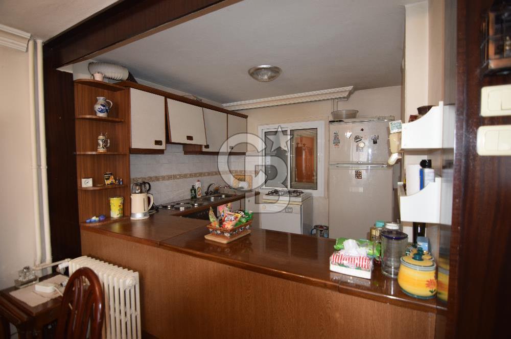 Konak Güzelyalı İnönü Caddesi Üzerinde Ara kat 3+1 Daire