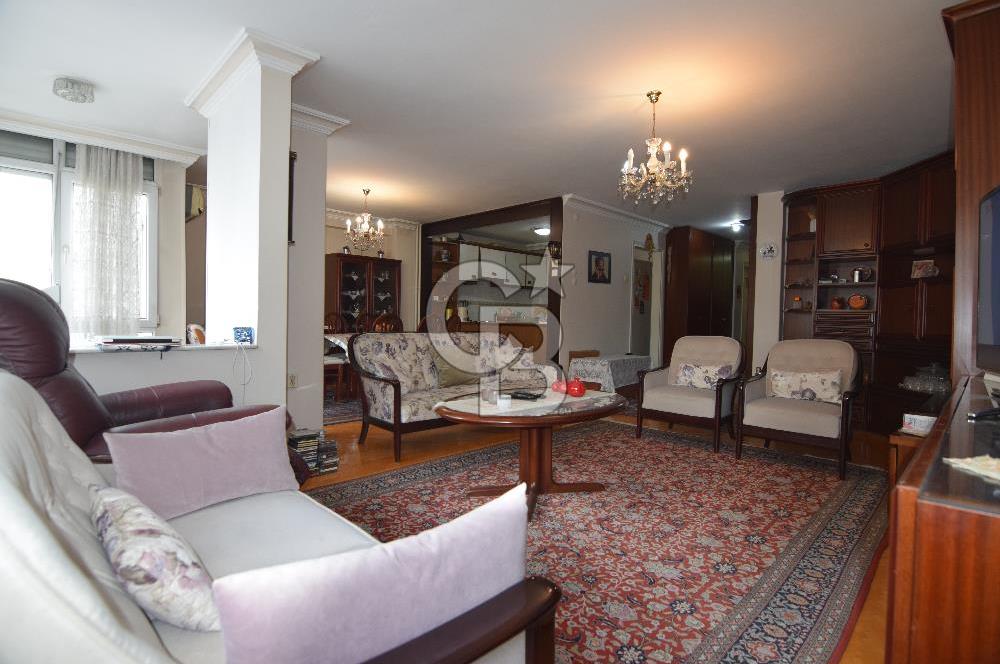 Konak Güzelyalı İnönü Caddesi Üzerinde Ara kat 3+1 Daire