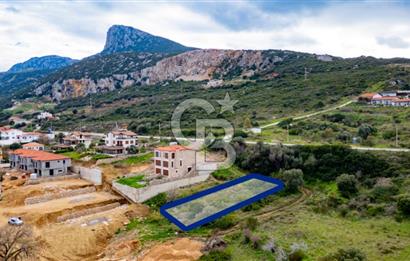 Karaburun Bozköy'de Deniz Manzaralı Villa ve Turizm İmarlı Arsa