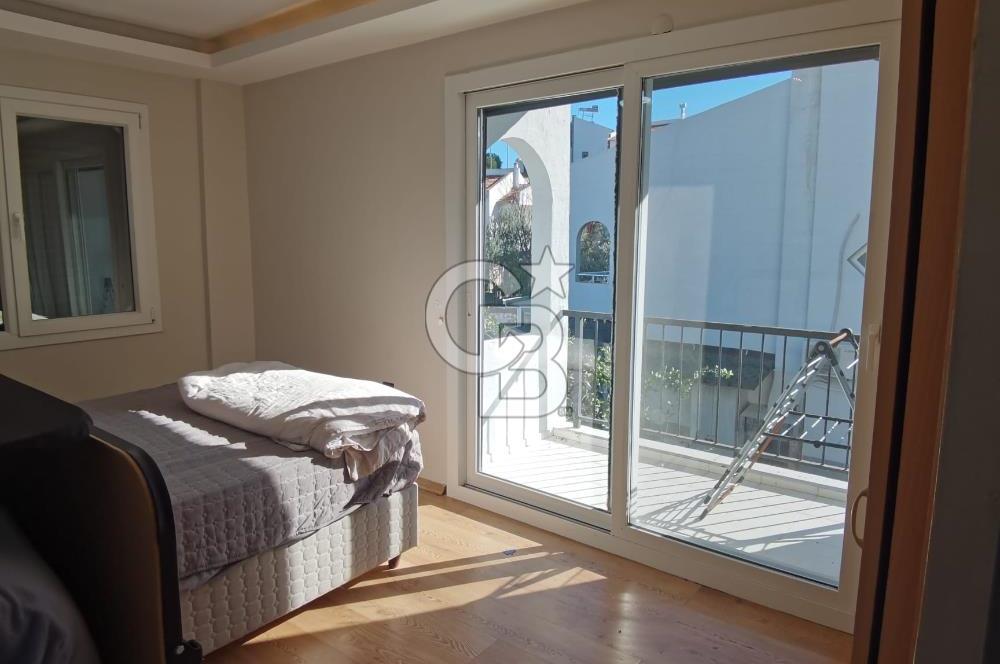 Seferihisar Akarcada Satılık 3+1 Tam Müstakil Denize Yürüme Mesafesinde Villa