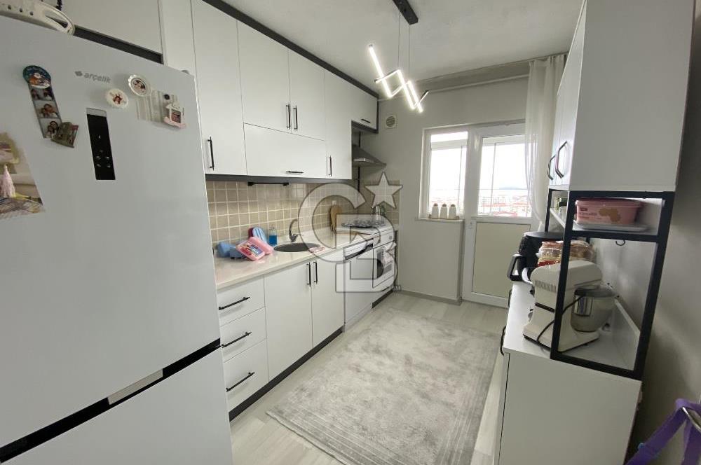 Aliağa'da Deniz Manzaralı, Masrafsız 2+1 Satılık Daire