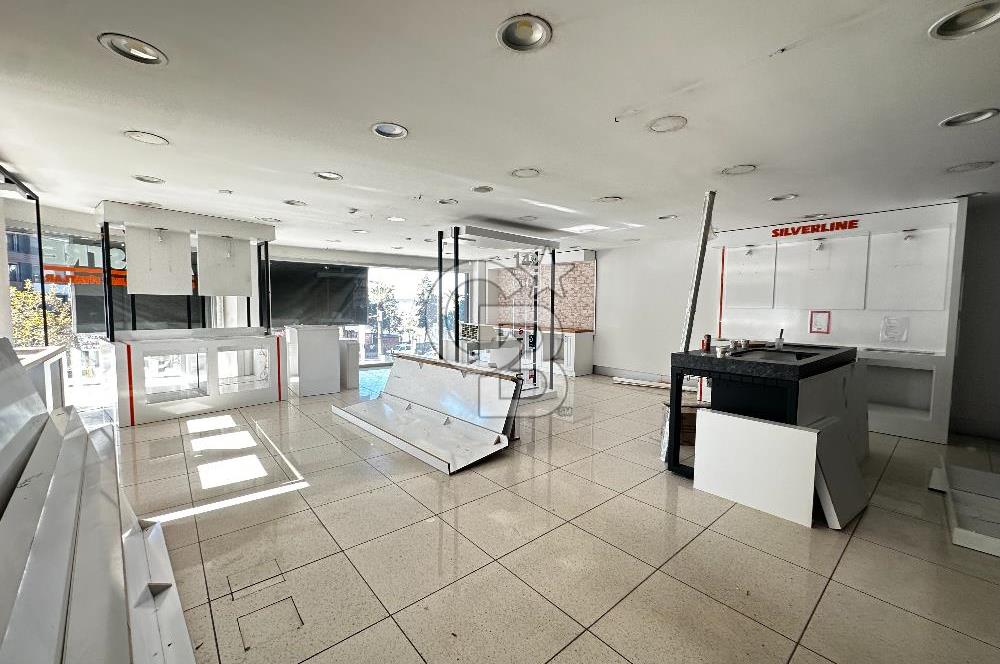 İzmir Konak'ta 7 Katlı Kiralık Dükkan / Mağaza