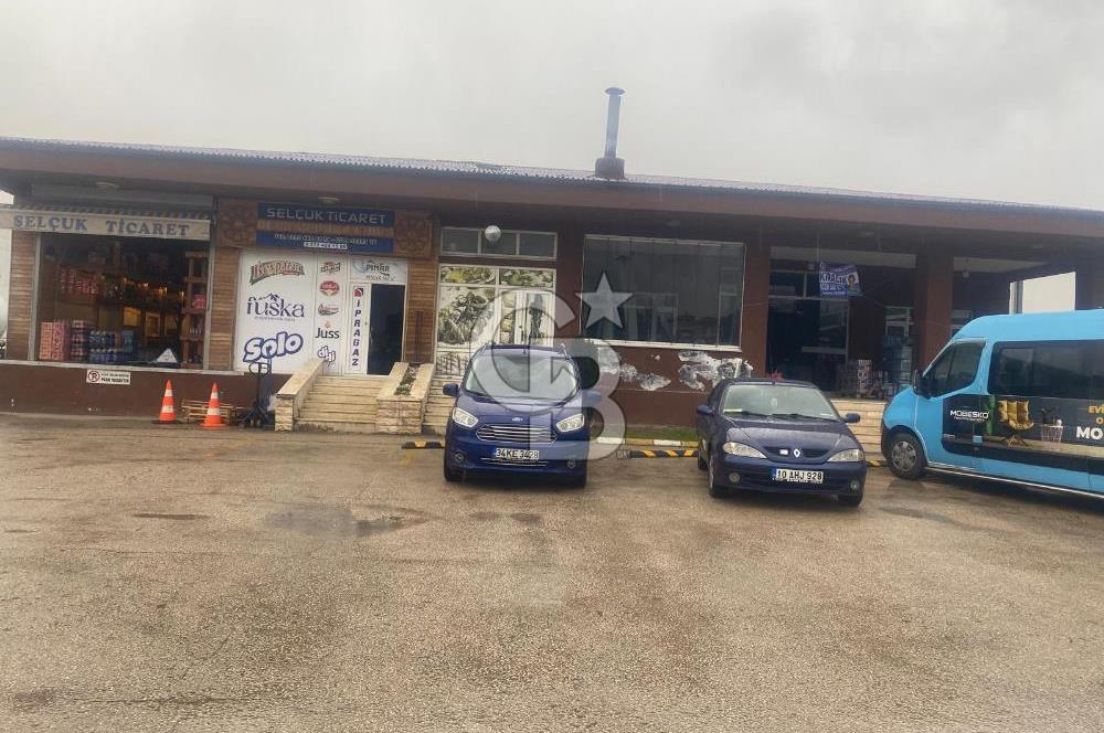 YALOVA ALTINOVA KAYTAZDERE KARAYOLA CEPHE 500 M2 İŞYERİ DÜKKAN