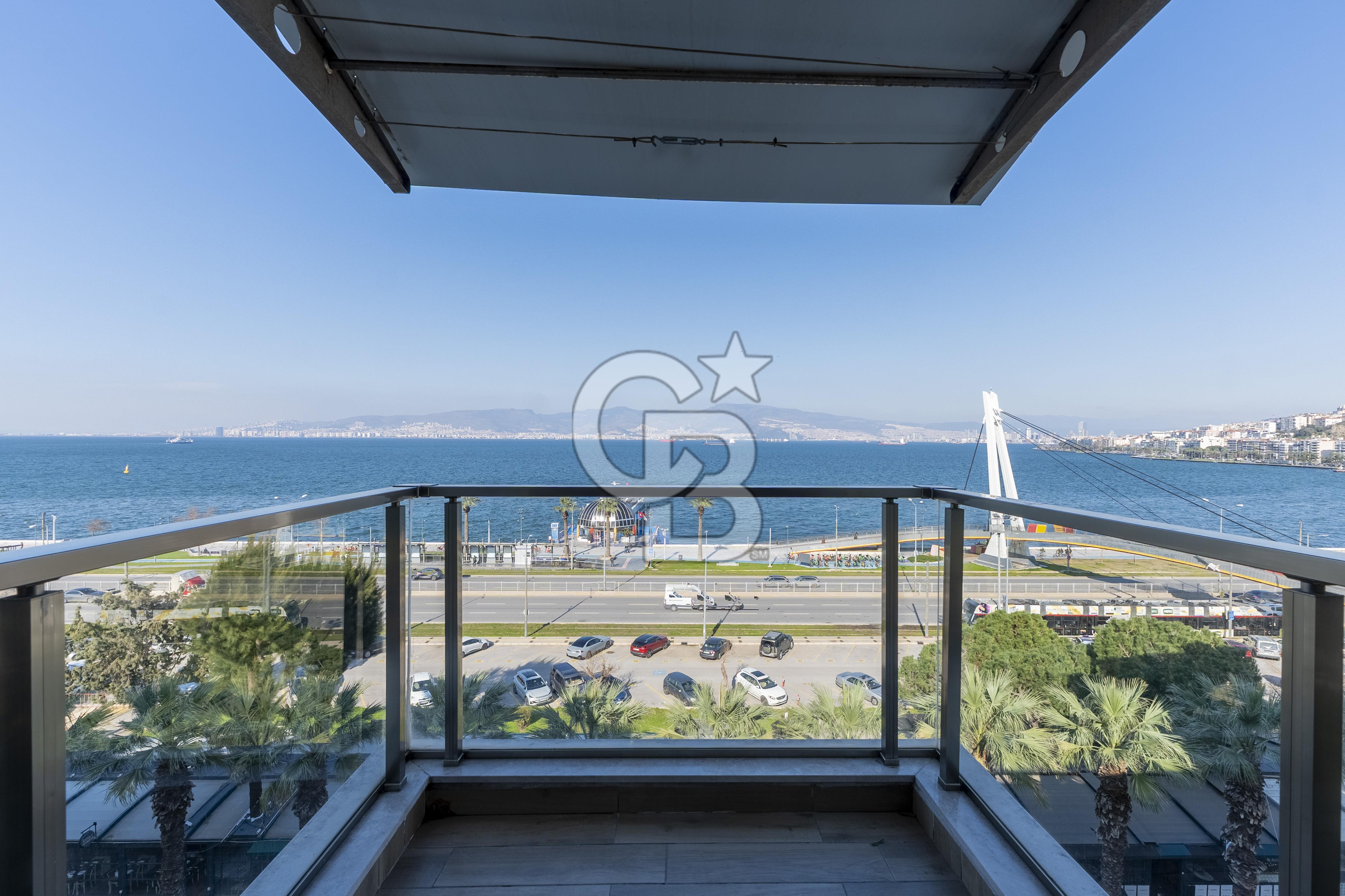Güzelyalı Deniz Manzaralı Full Tadilatlı 3+1 Çatı Katı Daire