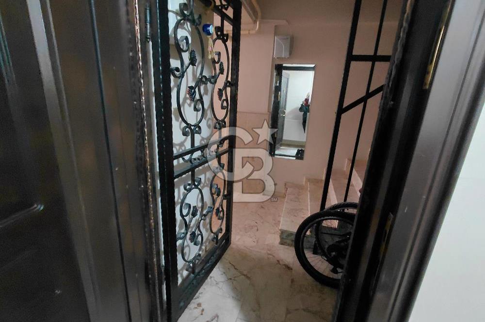 BUCA EFELER MAHALLESİ İZBAN YAKINI EŞYALI SATILIK 2+1 DAİRE