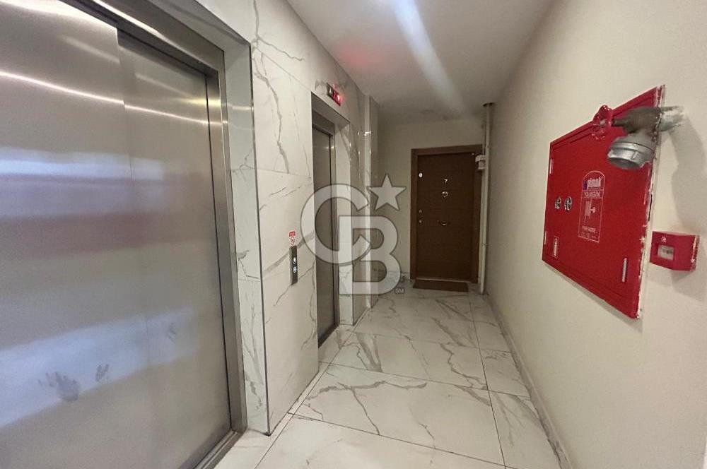 Feneryolu'nda çok merkezi genç binada 3+1 daire