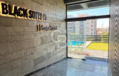 Çiğli Balatçık Black Suits2'de 1+1 Havuz Cepheli Kiralık Daire