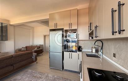 ÇANDARLI'DA DENİZ MANZARALI HAVUZLU SATILIK TRİPLEVİLLA