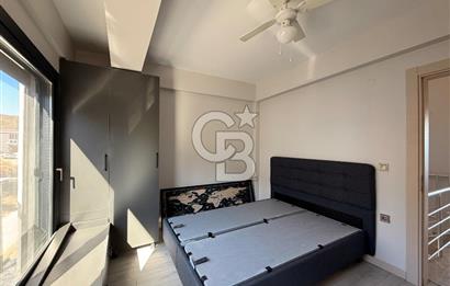 ÇANDARLI'DA DENİZ MANZARALI HAVUZLU SATILIK TRİPLEVİLLA