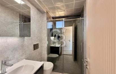 ÇANDARLI'DA DENİZ MANZARALI HAVUZLU SATILIK TRİPLEVİLLA