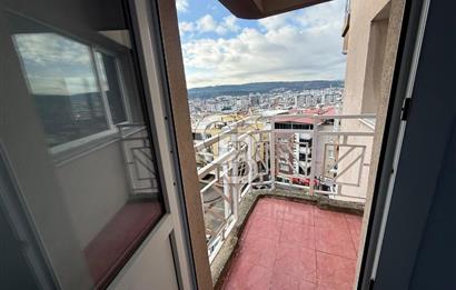 ATATÜRK MAHALLESİNDE; ASANSÖRLÜ,ARAKAT, 3+1, EŞYASIZ, DOĞALGAZLI