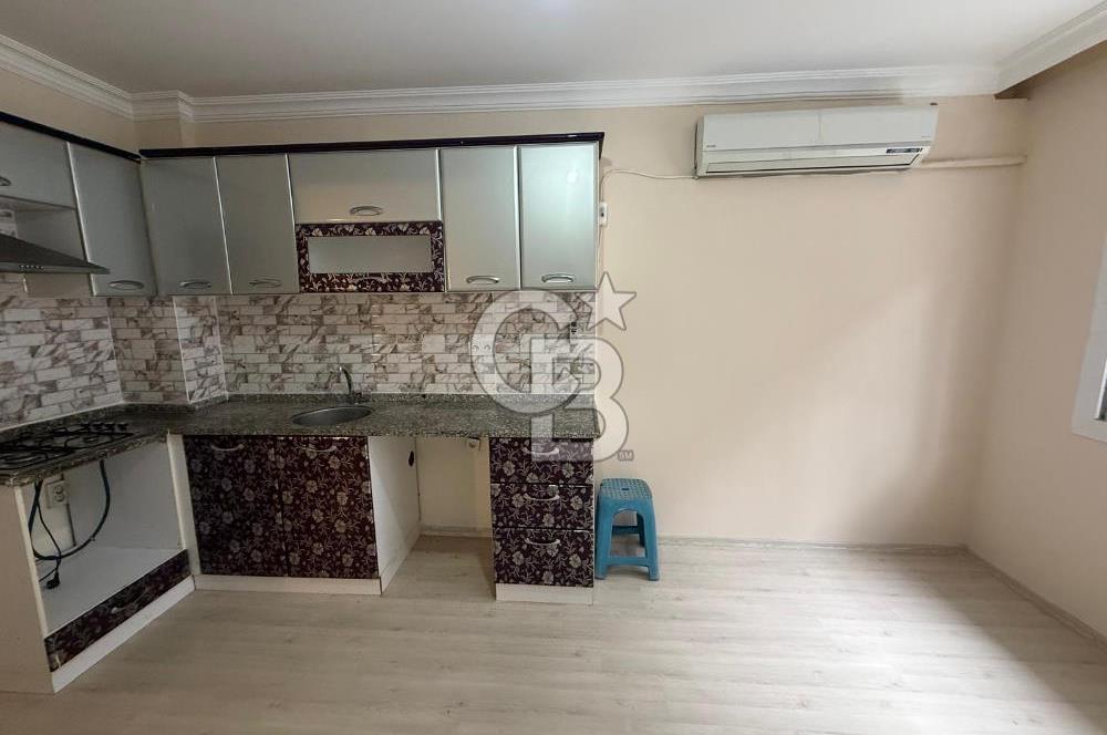 ADATEPE MAHALLESİNDE; BAHÇELİ, KAPALI MUTFAK,1+1,EŞYASIZ,KİRALIK