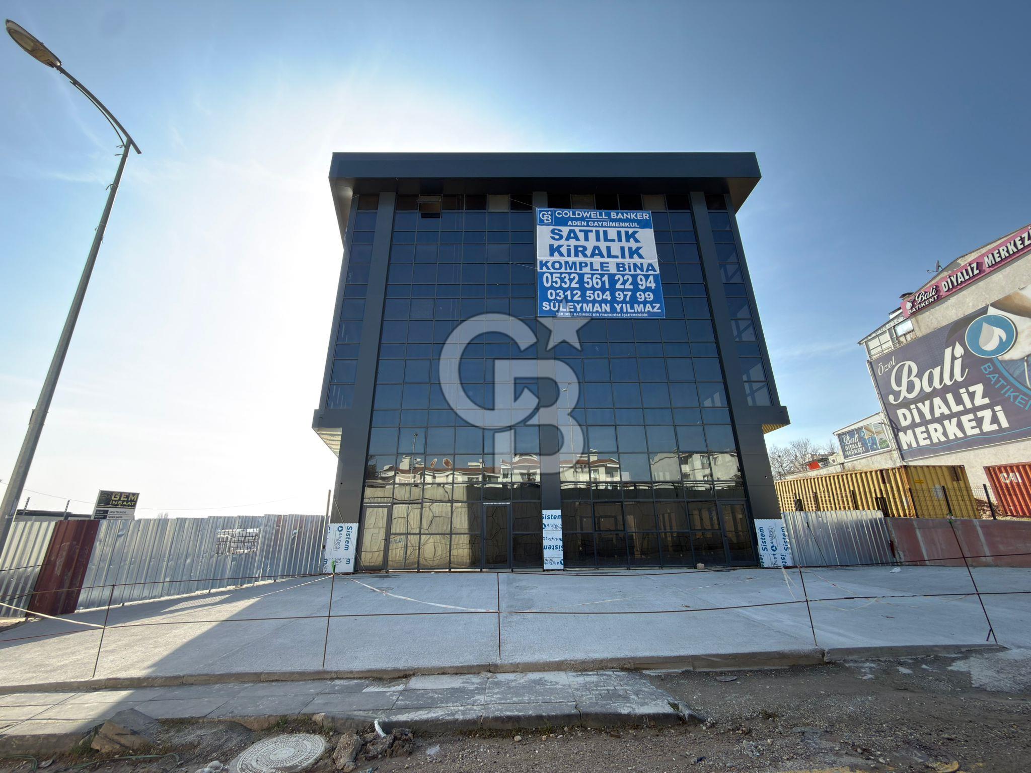 BATI BULVARINA CEPHELİ SATILIK KOMPLE BİNA
