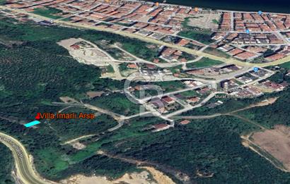 YALOVA ÇINARCIK MERKEZDE DOĞA MANZARALI VİLLA İMARLI ARSA !....