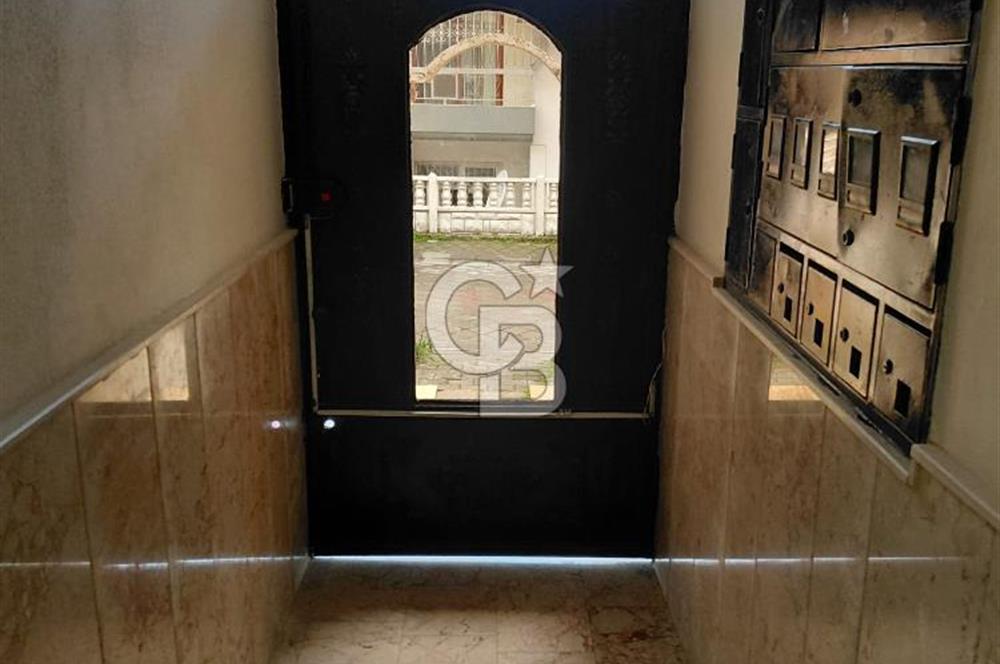 BUCA EFELER MAHALLESİ İZBAN YAKINI EŞYALI SATILIK 2+1 DAİRE