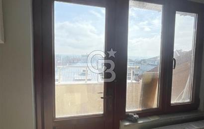 KARLIBAYIR DA BELEDİYE BİNASINA KOMŞU SATILIK DUBLEKS