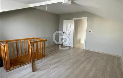 KARLIBAYIR DA BELEDİYE BİNASINA KOMŞU SATILIK DUBLEKS