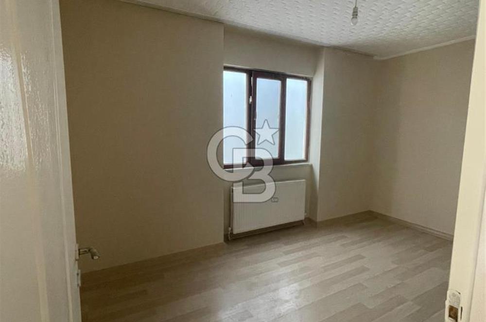 KARLIBAYIR DA BELEDİYE BİNASINA KOMŞU SATILIK DUBLEKS