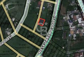 TAŞOLUK'DA KESİNTİLERİ YAPILMIŞ 1/2 165M² SATILIK ARSA - 1 - 336000