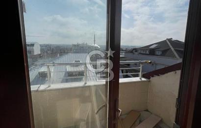 KARLIBAYIR DA BELEDİYE BİNASINA KOMŞU SATILIK DUBLEKS