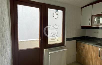 KARLIBAYIR DA BELEDİYE BİNASINA KOMŞU SATILIK DUBLEKS