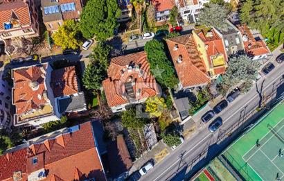Koşuyolu Parkına Cephe Ticari İmarlı Villa
