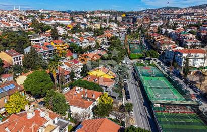 Koşuyolu Parkına Cephe Ticari İmarlı Villa