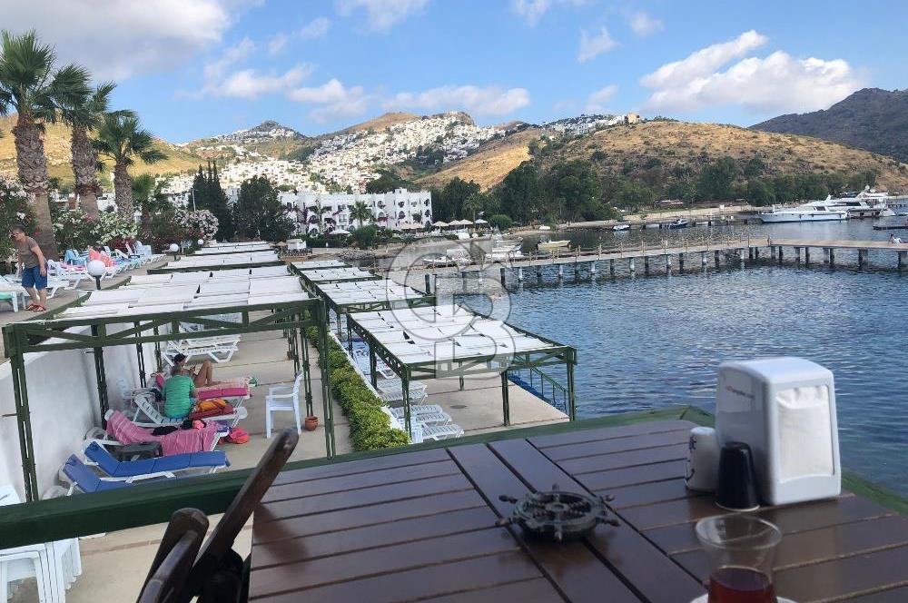 Bodrum bank ev sahil sitesinde denize 50 mt fırsat üst dubleks